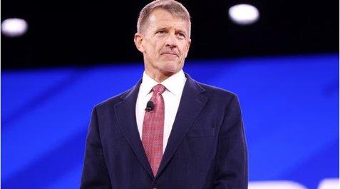 إريك برينس، أشهر مرتزقة أمريكا، يستغل الفوضى الدولية