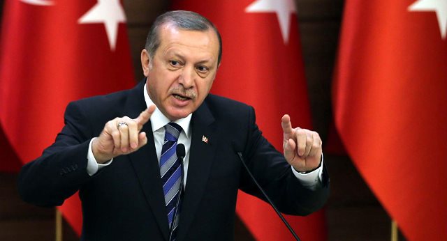 كاتب سعودي لأردوغان : "ممارسات أجدادك العثمانيين نراها اليوم بما يمارسه الدواعش"
