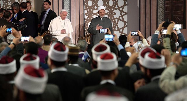 الإسلام والكاثوليكية : “مجمع الفاتيكان الثاني” وحصيلة نصف قرن من العلاقات مع المسلمين