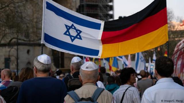 "تصنيف" حزب الله : "ألمانيا تدعم إسرائيل حتى لا يطلق اليهود الكلاب من القدس إلى لندن مروراً بنيويورك"! 